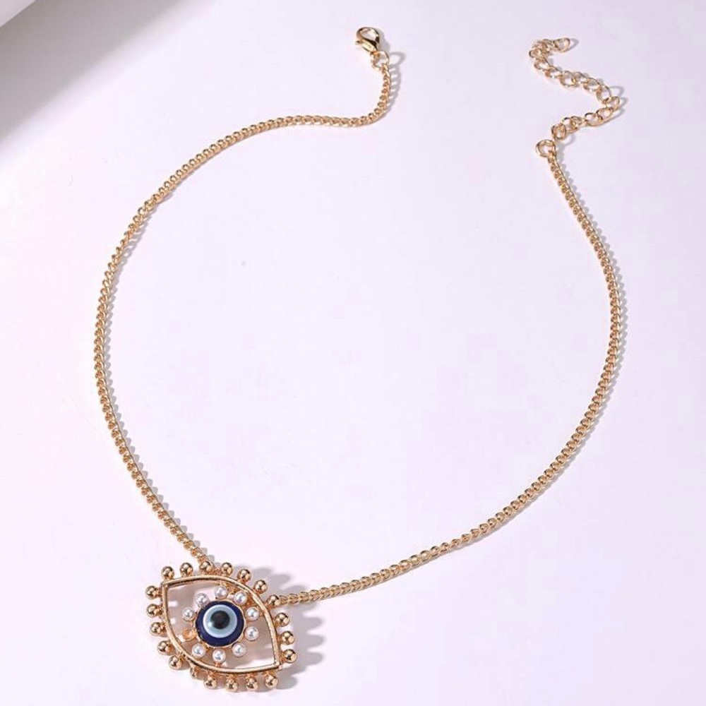 3/$30 🧿 Faux Pearl Evil Eye Necklace - Picture 1 of 3